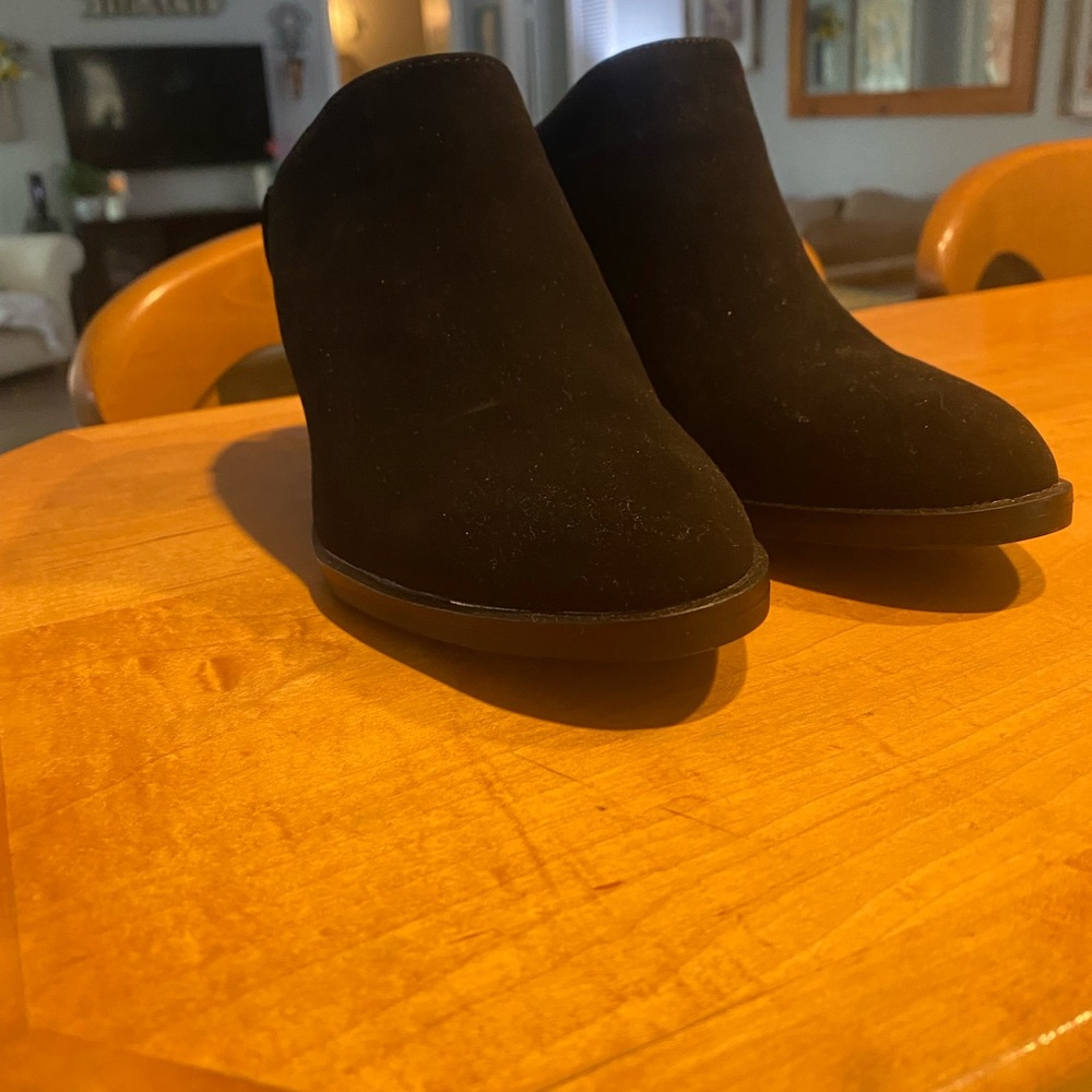 Black slip on heels
